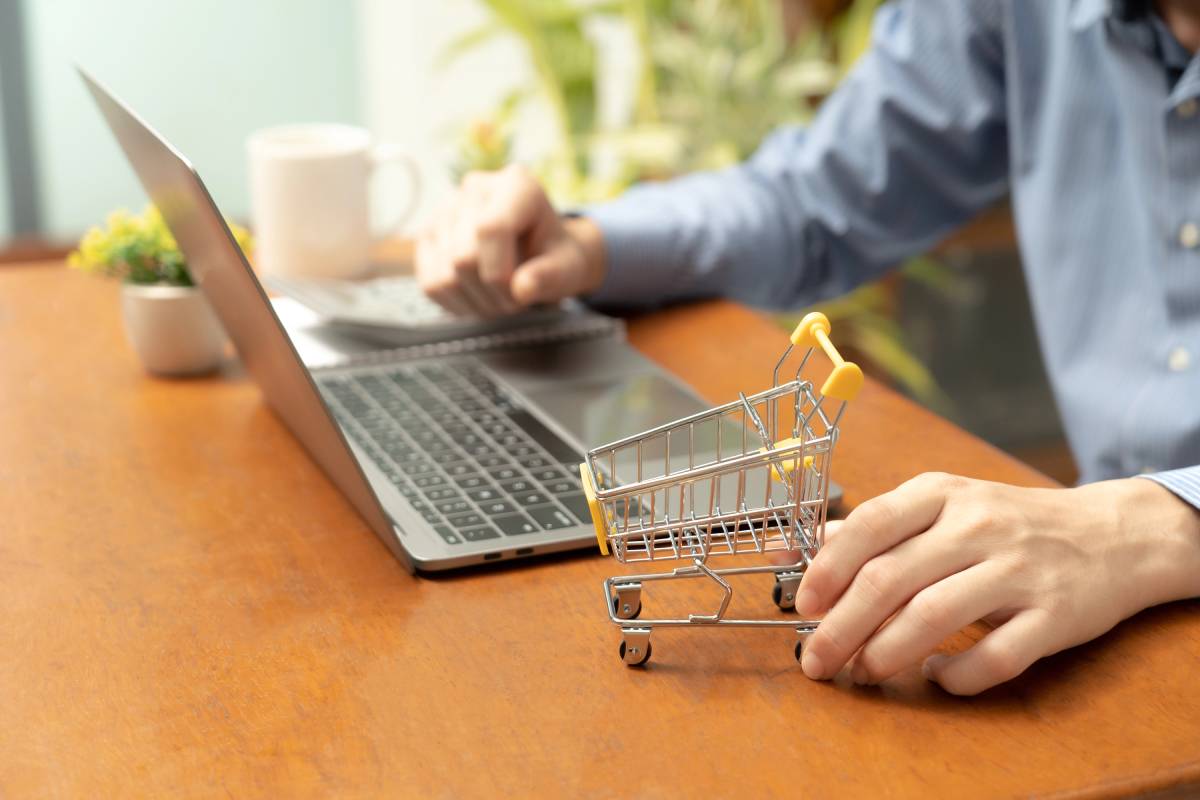 Jak założyć sklep WooCommerce - kompletny poradnik krok po kroku